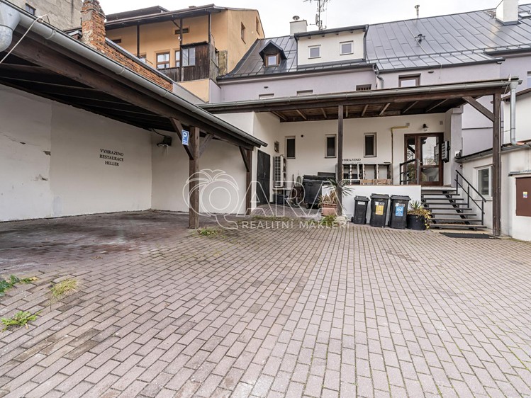 Prodej komerčního prostoru, 426 m² (28 z 34)