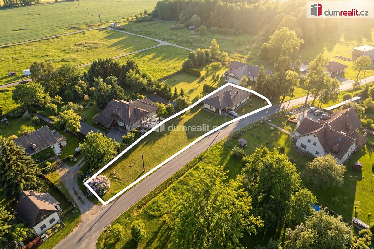 Prodej rodinného domu 189 m², pozemek 1018 m² – fotografie 3