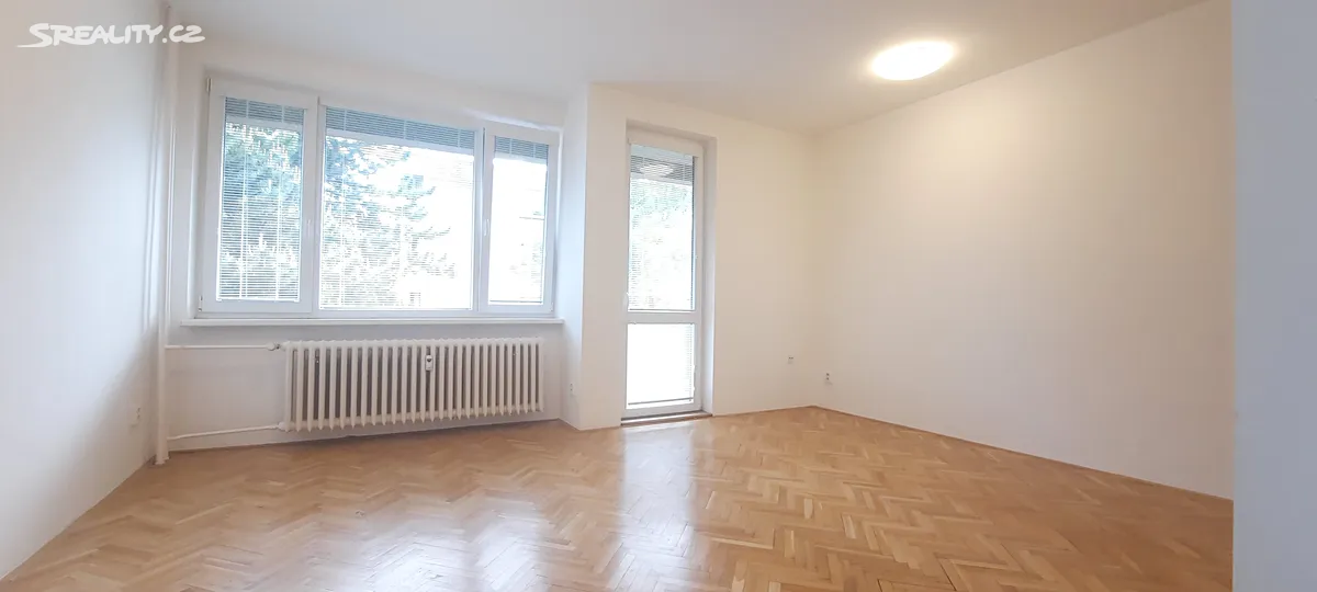 Prodej bytu 3+1 69 m² – pohled 2