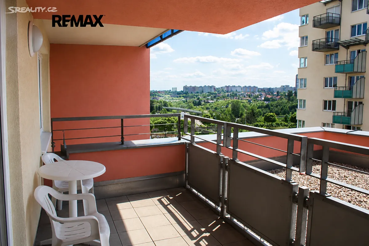 Pronájem bytu 2+kk 53 m² – pohled 5