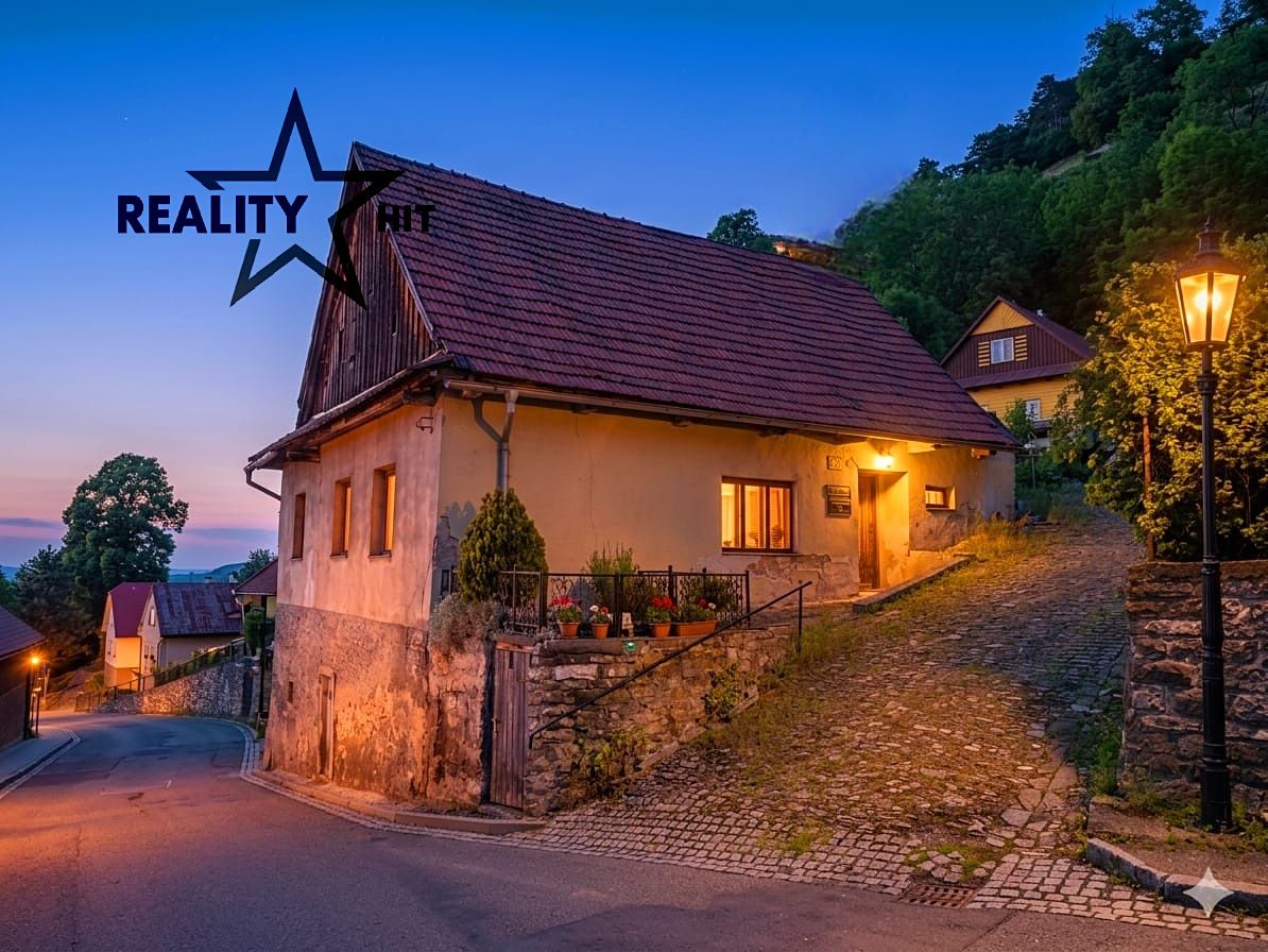 Prodej rodinného domu 239 m², pozemek 214 m²