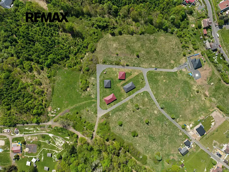 Prodej stavebního pozemku 2095 m², Kyselka – náhled fotky 2