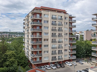 Pronájem bytu 1+kk 28 m²