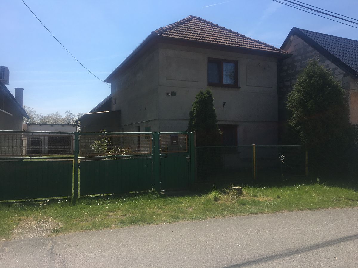 Prodej rodinného domu 110 m², pozemek 475 m² – fotografie 2