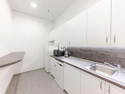 Pronájem kanceláře 2 370 m² — photo 5