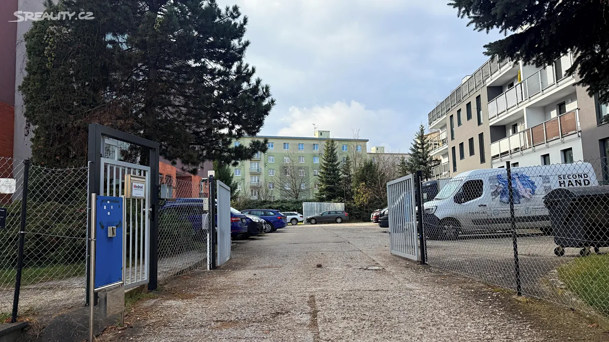 Pronájem kanceláře 20 m² – pohled 4