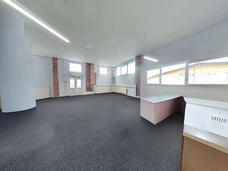Pronájem obchodního prostoru 860 m², Jihlava – náhled fotky 3