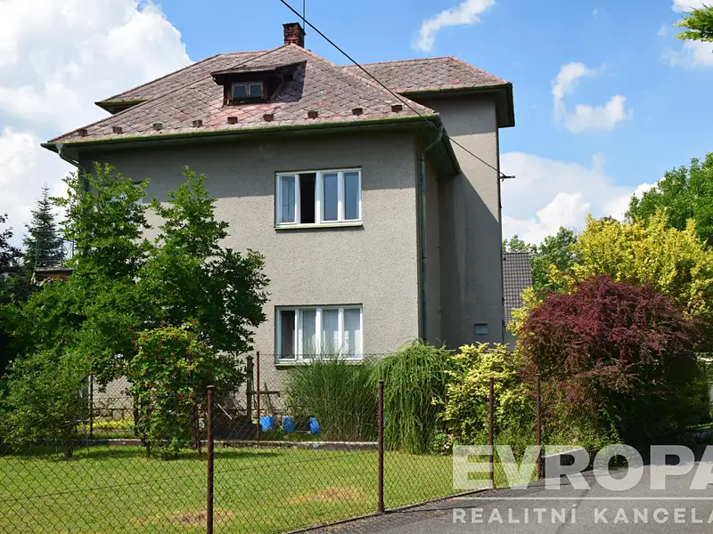 Prodej vícegeneračního domu 189 m², pozemek 1090 m², Frýdlant nad Ostravicí – náhled fotky 1