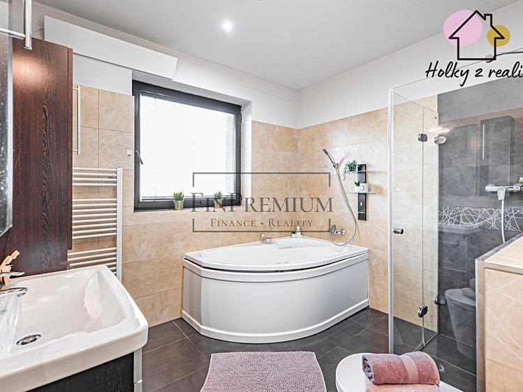 Prodej domu, 316 m² (6 z 23)