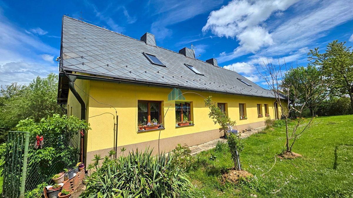 Prodej vícegeneračního domu 245 m², pozemek 2131 m²