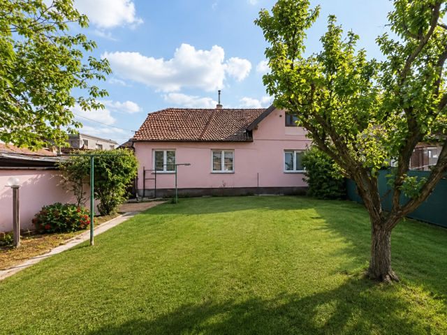 Prodej rodinného domu 90 m², pozemek 432 m²
