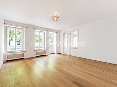 Pronájem bytu 5+1 141 m²