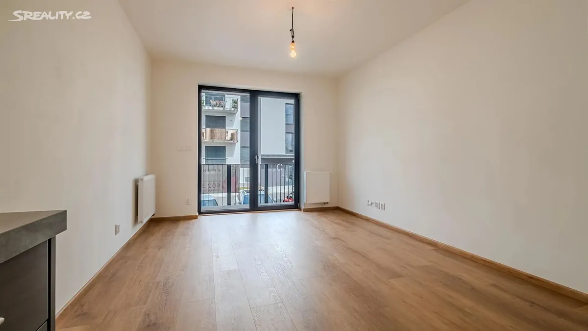 Pronájem bytu 2+kk 56 m² – pohled 6