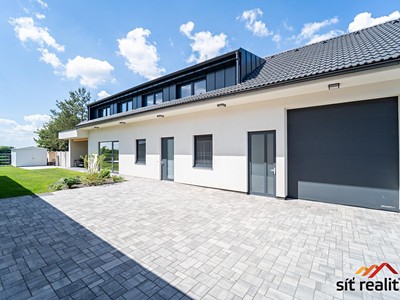Prodej domu, 240 m² (3 z 52)