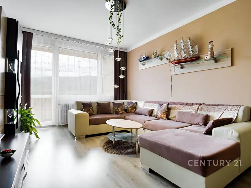 Pronájem bytu 3+1 64 m², Děčín – náhled fotky 1