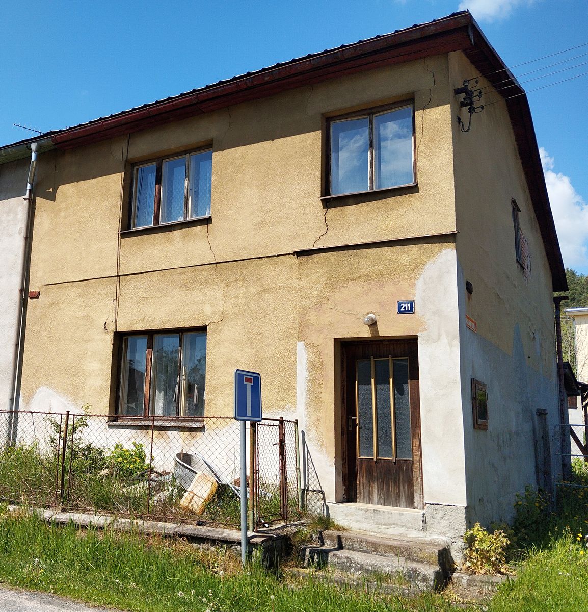 Prodej rodinného domu 160 m², pozemek 240 m² – fotografie 2