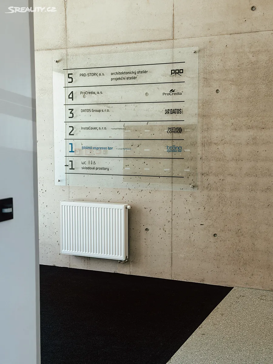 Pronájem kanceláře 196 m² - Widok 2
