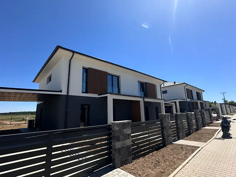 Prodej rodinného domu 135 m², pozemek 448 m², Babice – náhled fotky 2