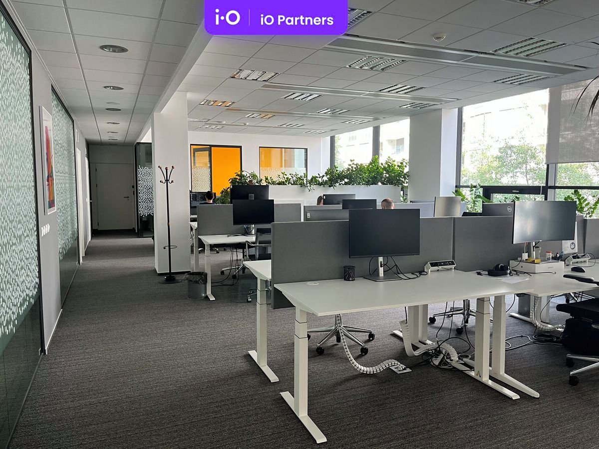 Pronájem kanceláře 466 m² – fotografie 2
