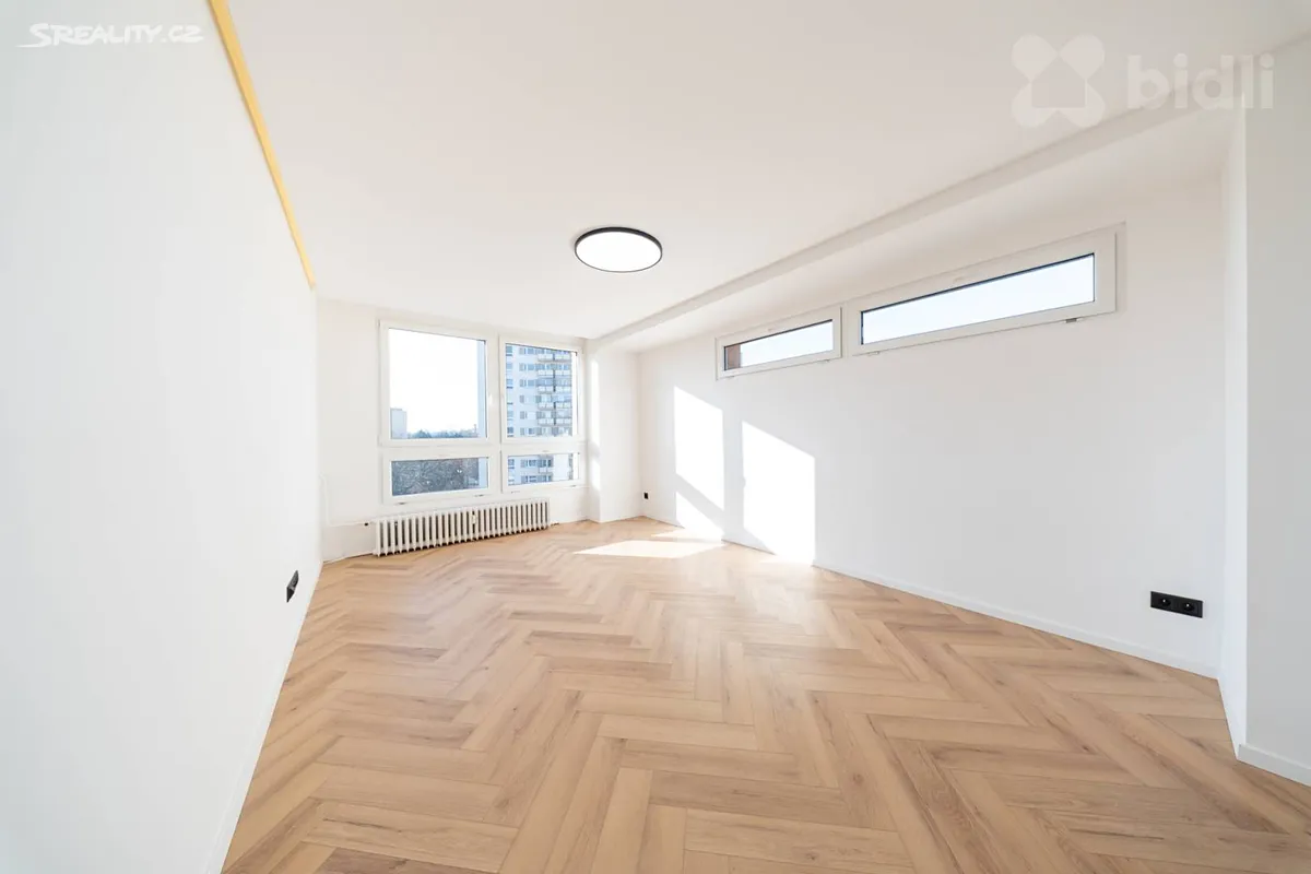 Pronájem bytu 3+1 72 m² - Widok 3