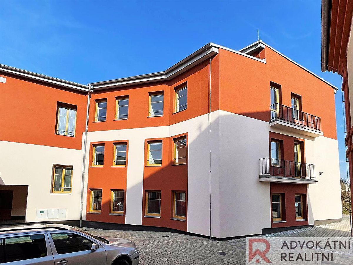 Pronájem bytu 1+kk 30 m²