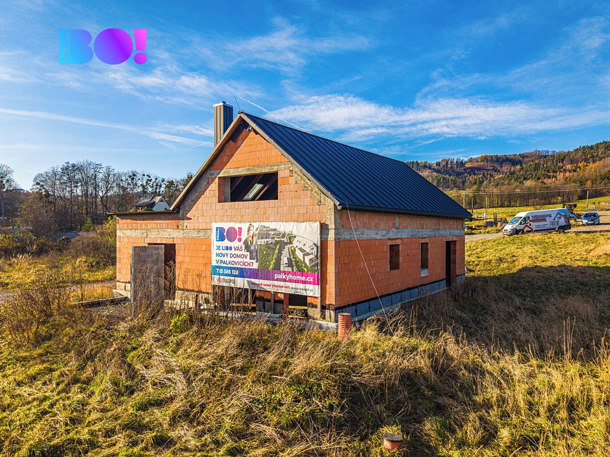 Prodej rodinného domu 144 m², pozemek 1303 m² – fotografie 2