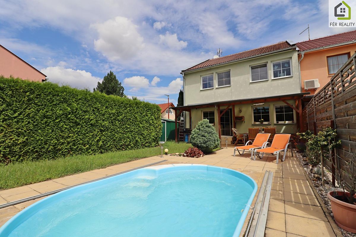 Prodej rodinného domu 137 m², pozemek 342 m²