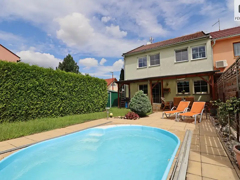 Prodej rodinného domu 137 m², pozemek 342 m², Roudnice nad Labem – náhled fotky 1