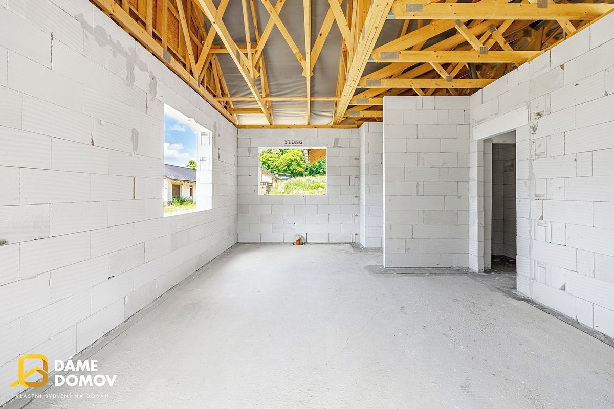 Prodej rodinného domu 167 m², pozemek 985 m² – fotografie 5