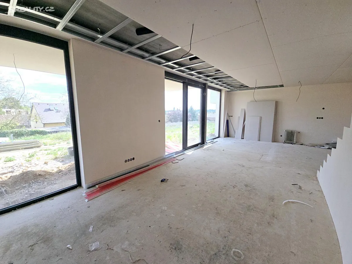 Prodej rodinného domu 150 m², pozemek 301 m² – pohled 3