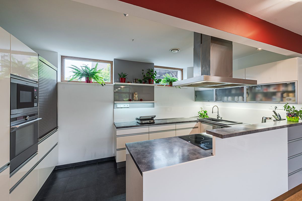 Prodej rodinného domu 183 m², pozemek 1329 m² – fotografie 5