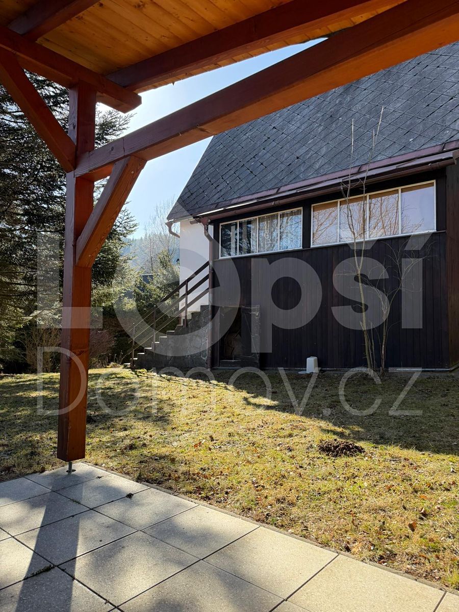 Prodej chalupy 115 m², pozemek 394 m² – fotografie 2