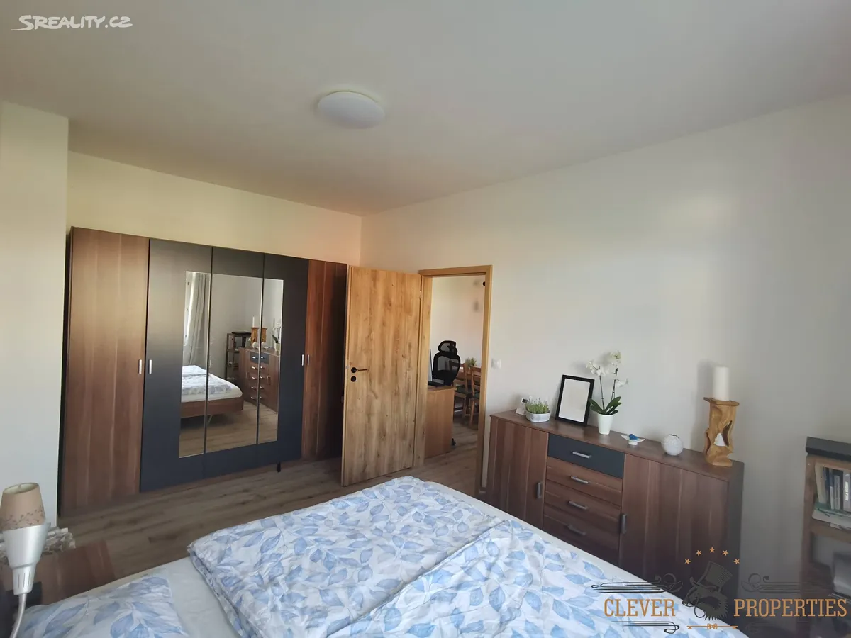 Pronájem bytu 2+kk 48 m² – pohled 5