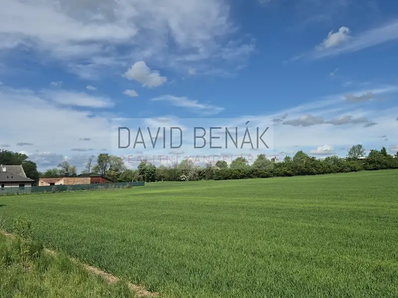Prodej stavebního pozemku 850 m², Sezemice – náhled fotky 3