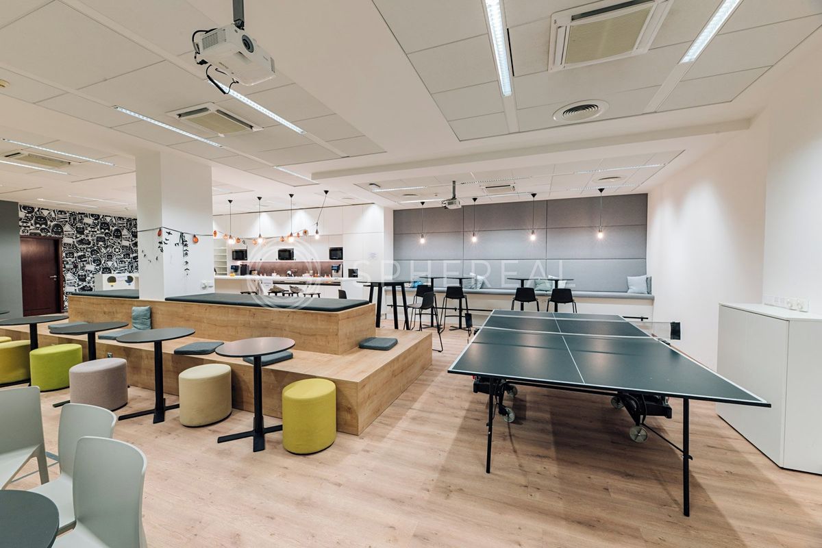 Pronájem kanceláře 209 m² – fotografie 4