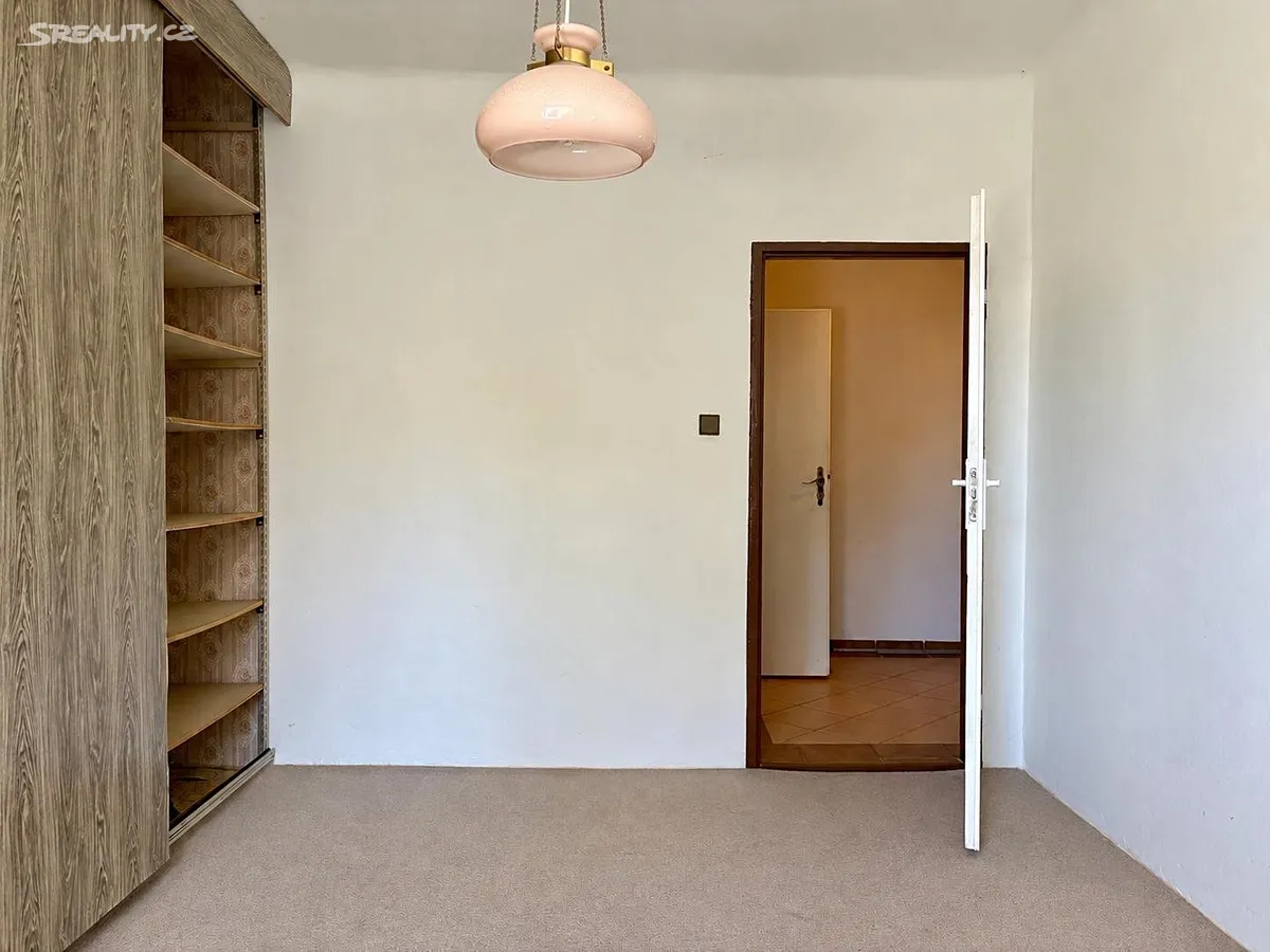 Pronájem bytu 3+1 82 m² – pohled 4
