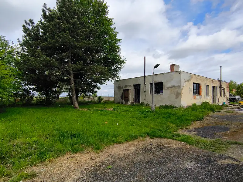 Prodej komerční nemovitosti 250 m², Hranice – náhled fotky 3