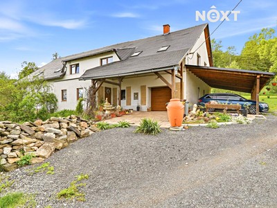 Prodej  rodinného domu 470 m², pozemek 4 293 m²