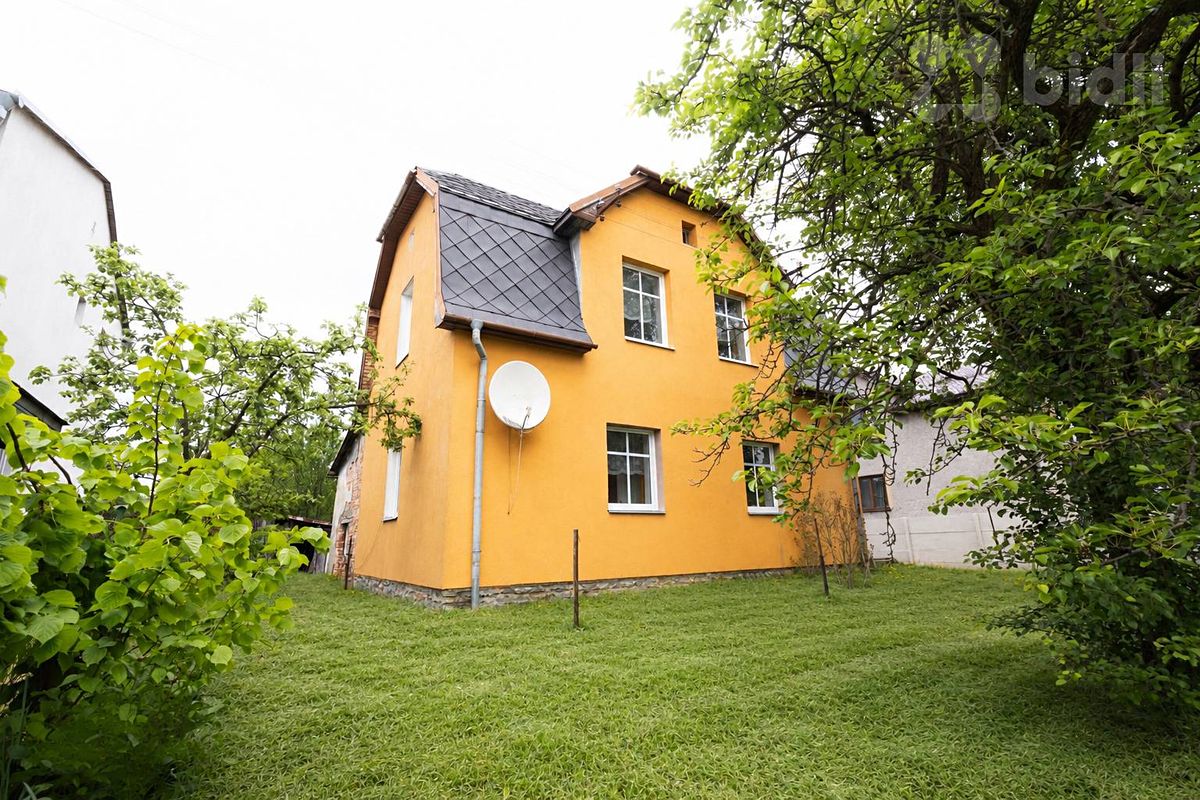 Prodej rodinného domu 143 m², pozemek 2083 m²