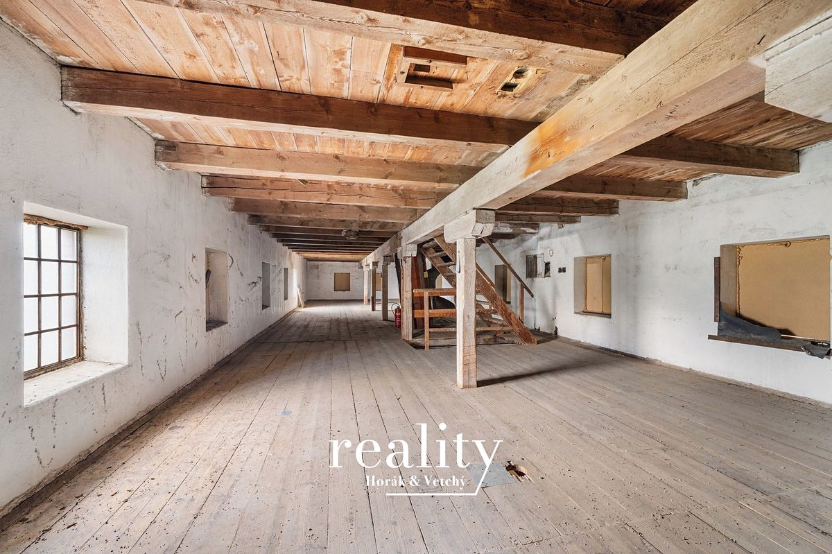 Prodej výrobní haly, prostoru 600 m² – fotografie 3