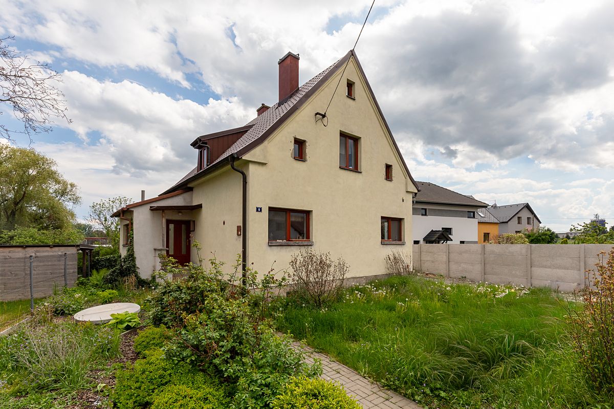 Prodej rodinného domu 122 m², pozemek 795 m² – fotografie 2