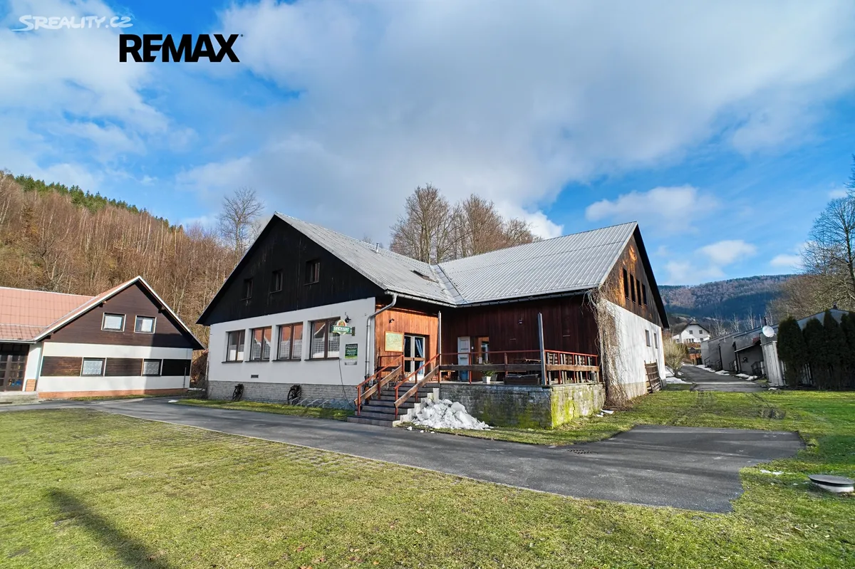 Prodej ubytovacího zařízení 1000 m², Morávka