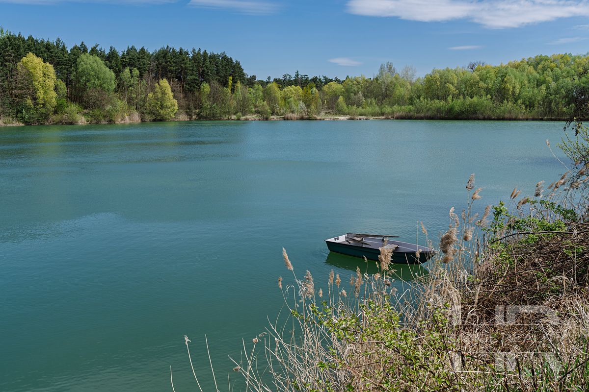 Prodej komerčního pozemku 111387 m² – fotografie 3