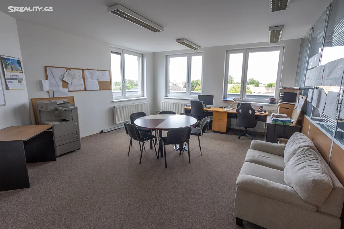 Pronájem kanceláře 91 m² - Widok 3