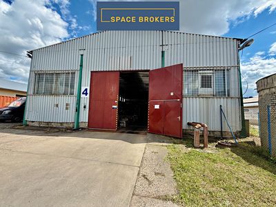 Pronájem skladového prostoru 400 m²