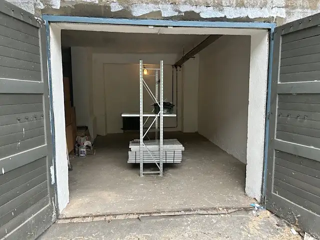 Prodej garáže 19 m², Praha – náhled fotky 2