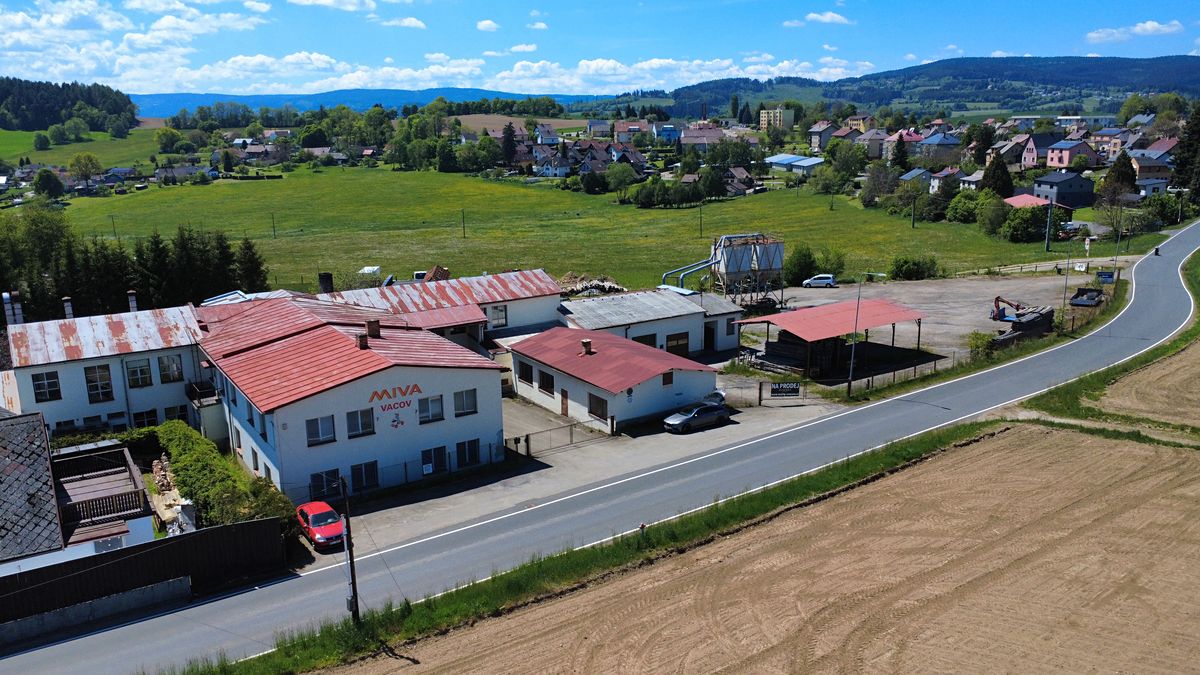 Prodej výrobní haly, prostoru 3000 m²