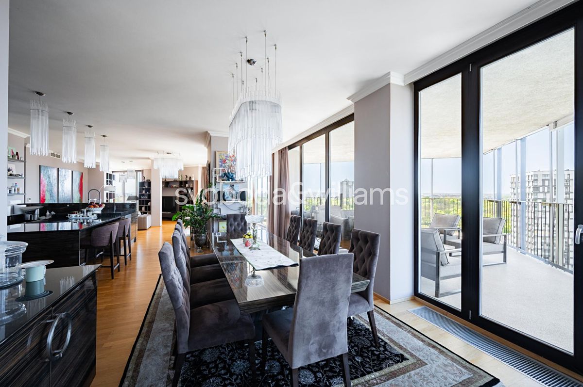 Prodej bytu 5+kk 345 m²