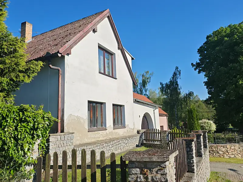 Prodej rodinného domu 300 m², pozemek 1212 m², Nihošovice – náhled fotky 2