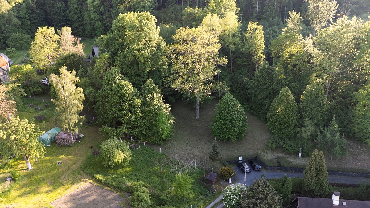 Prodej stavebního pozemku 4115 m² – fotografie 2